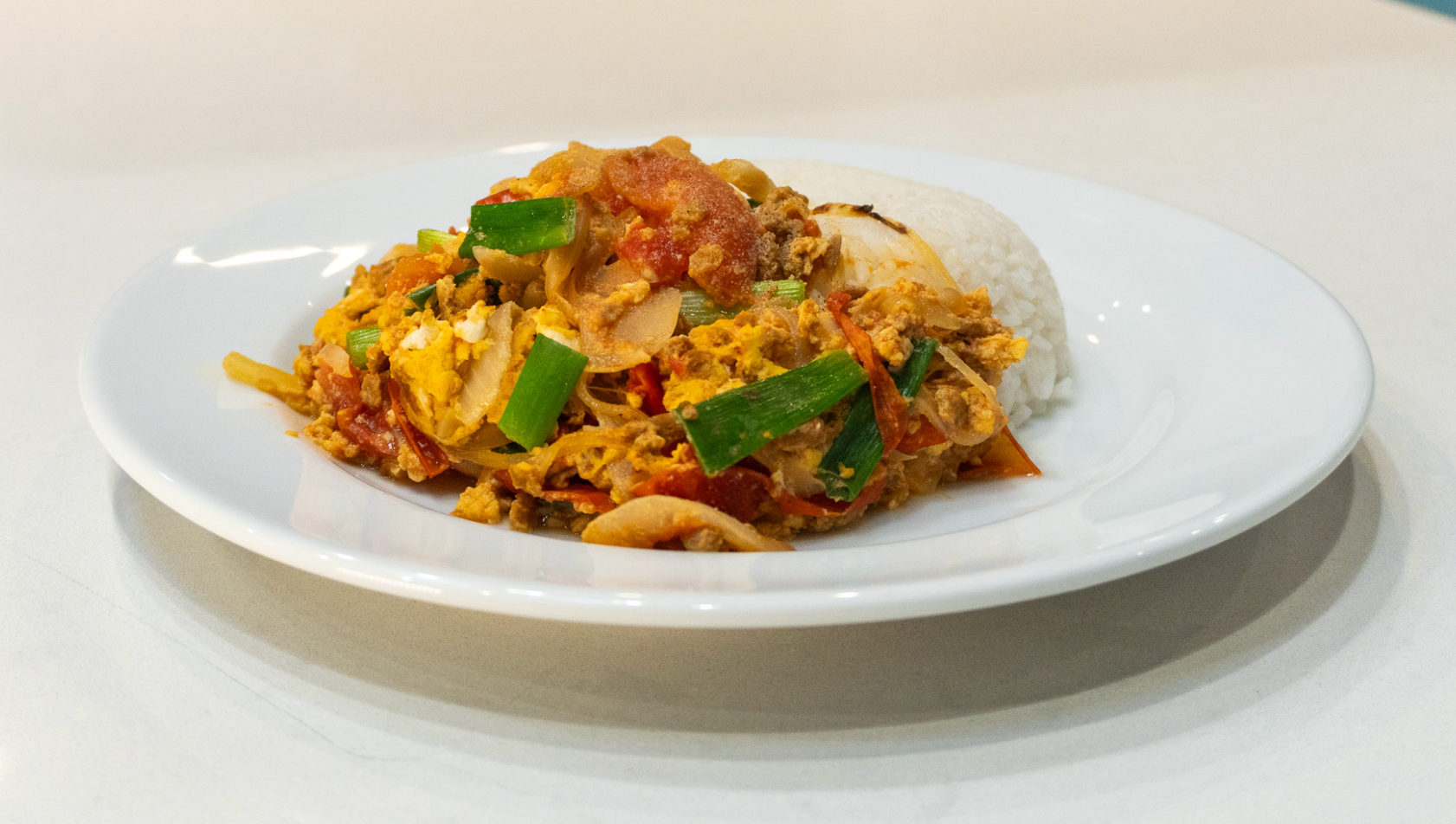 Taiwanese-Inspired Tomato Egg Shred™ – By Chef Roberto Young